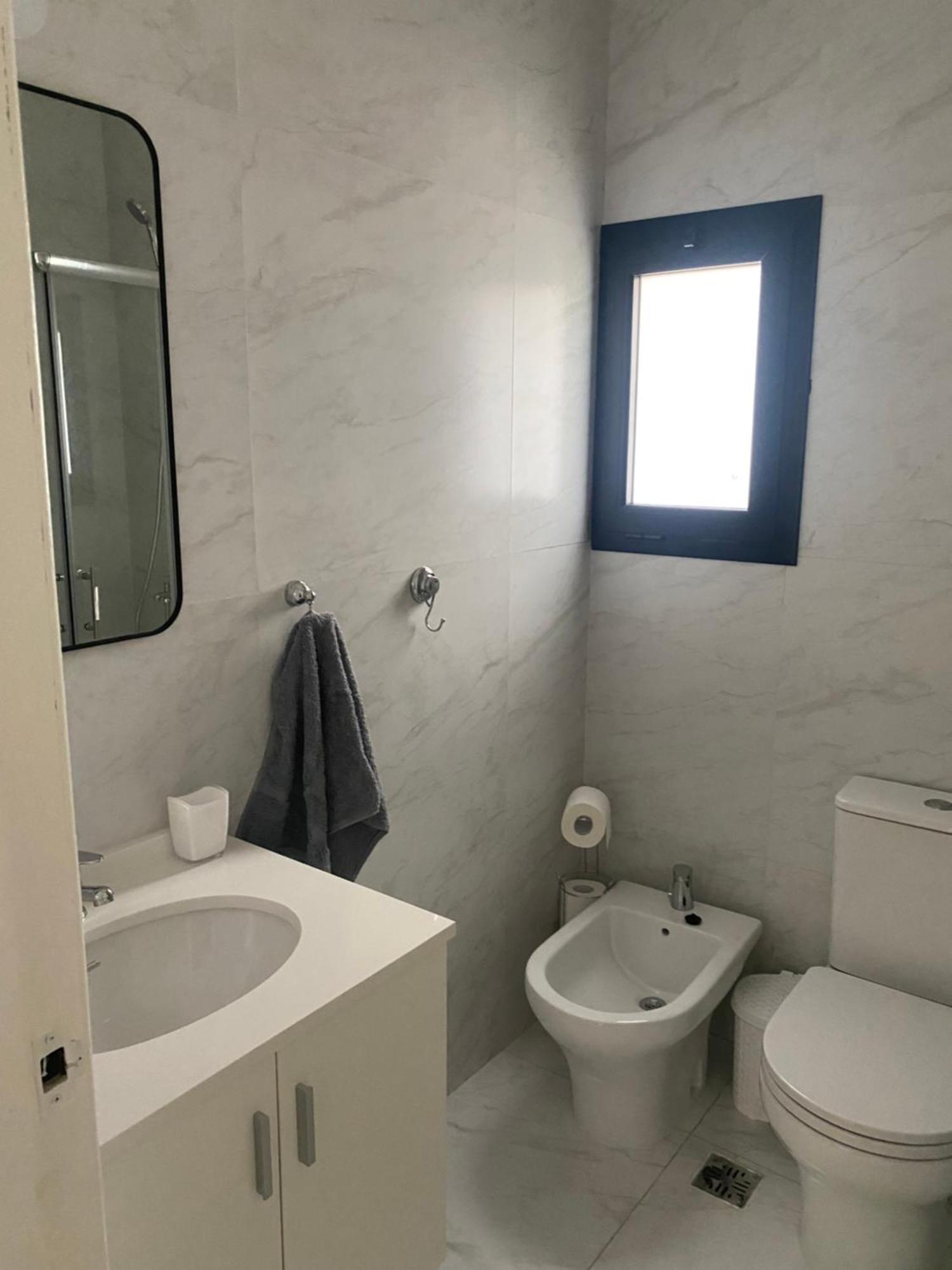 La Canada Open Door